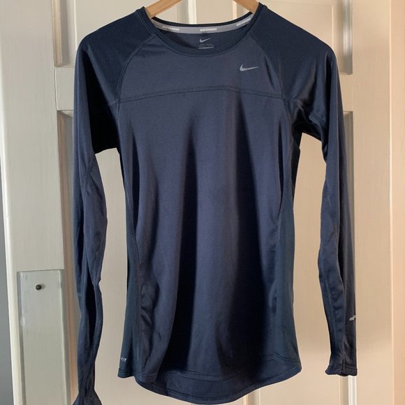 Nike Dri-Fit running top - Picture 1 of 3